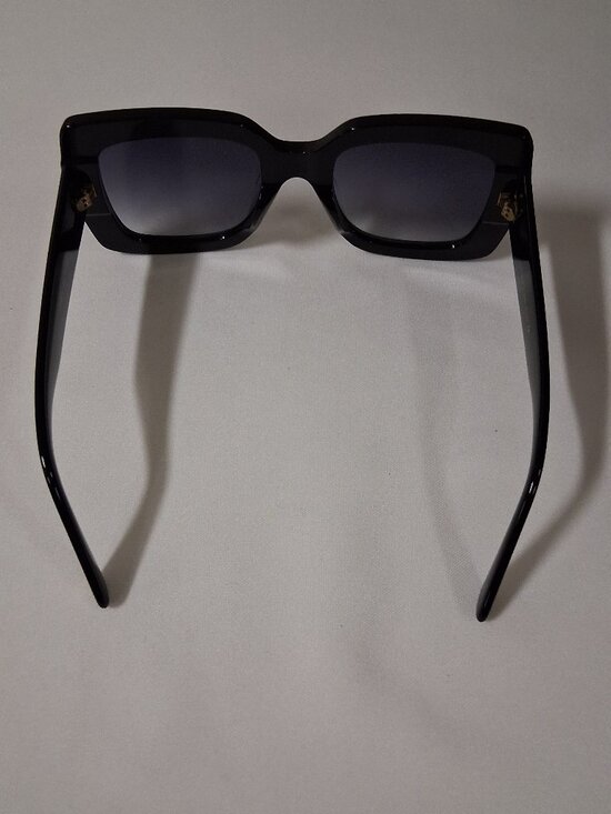 Gucci GG0083S Sunglasses 55-24-140 – Store Sample – Complete Set